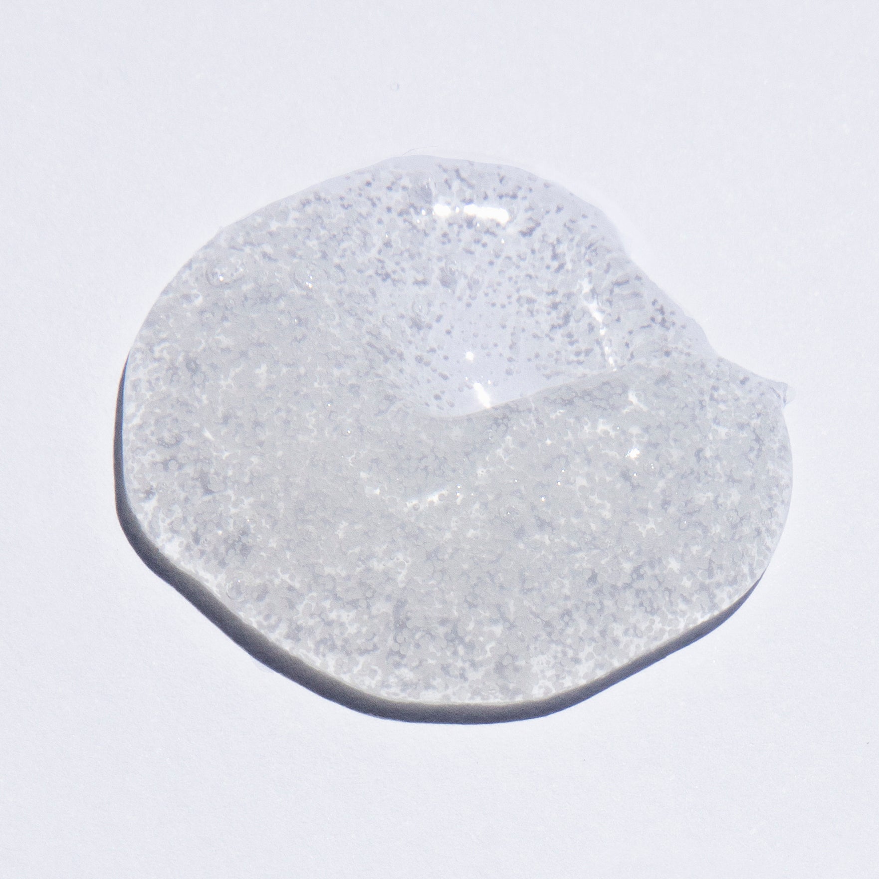 Gel-like texture of Kleem Pro-Collagen Face Cleanser: it forms a delicate foam when in contact with water